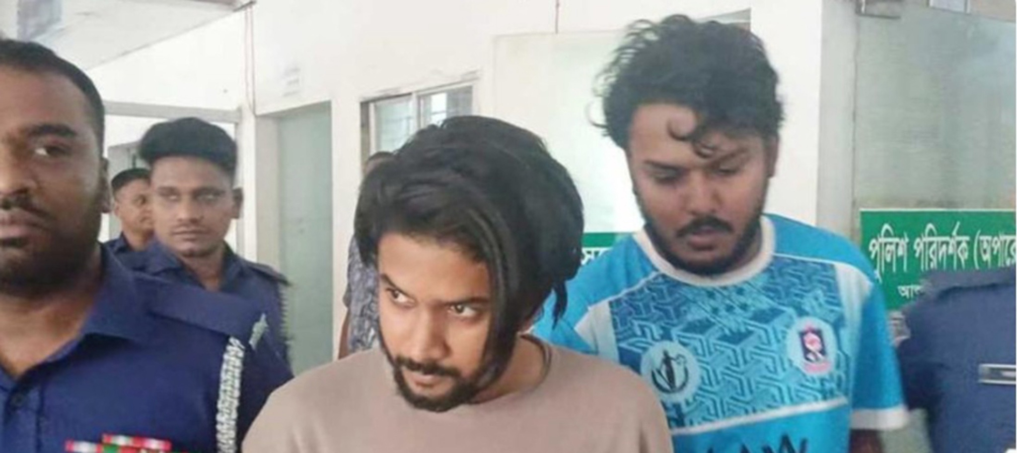 আশুলিয়ায় স্কুলছাত্রী অপহরণের মামলায় এনসিপি নেতাসহ গ্রেপ্তার ২