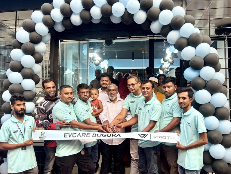 বগুড়ায় ভি মোটো ব্র্যান্ডের ইভি কেয়ারের যাত্রা শুরু